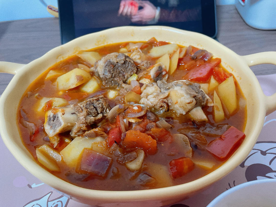 牛肉番茄炖土豆