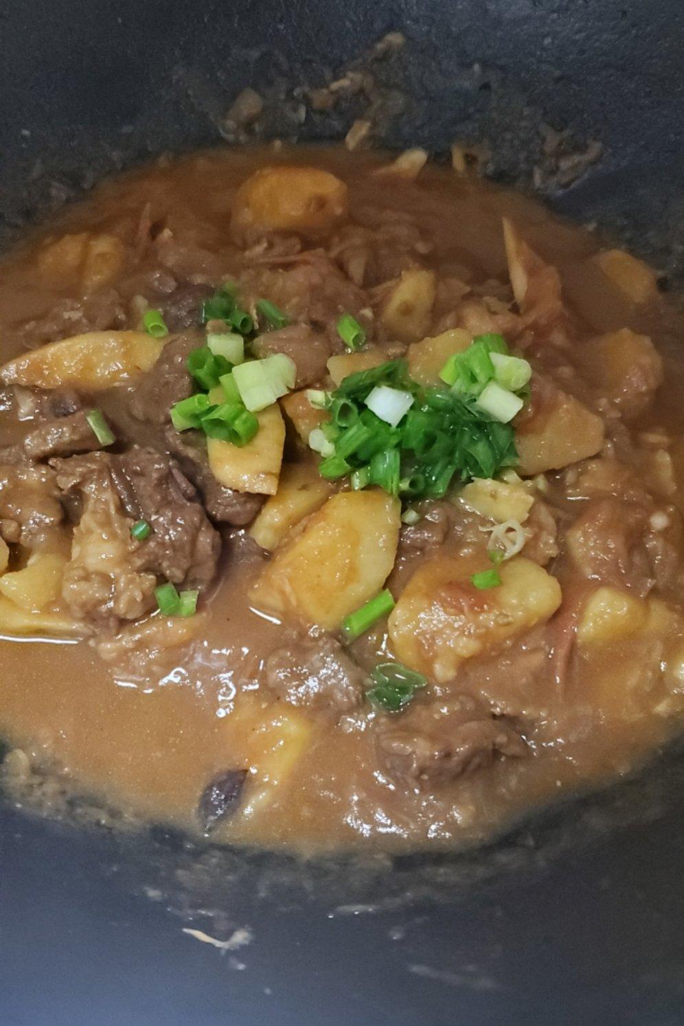 红烧牛肉土豆 （独家秘制）