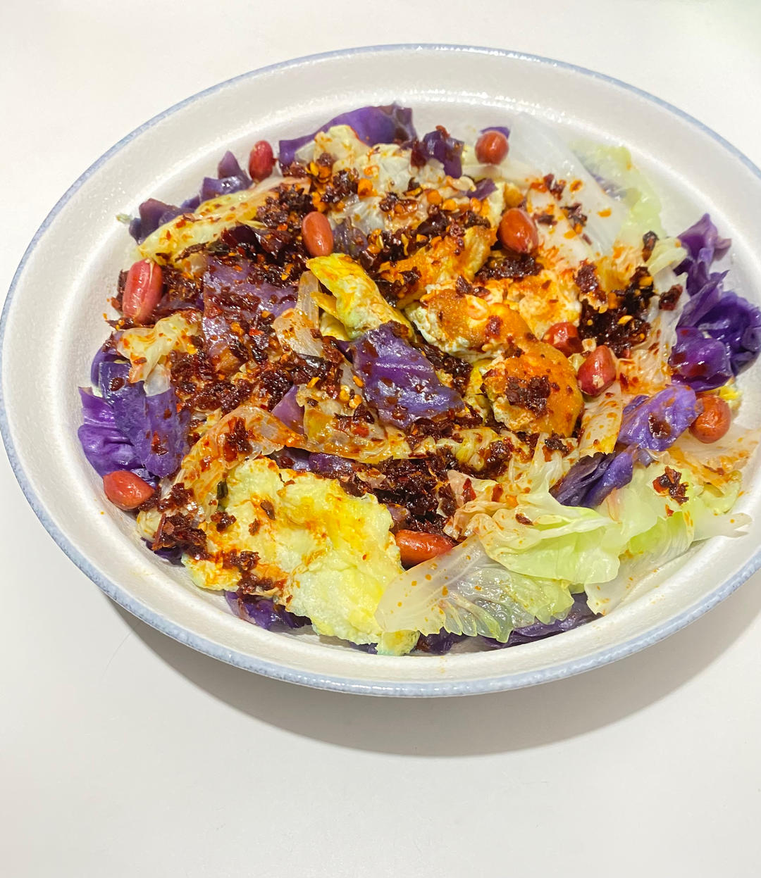 减脂餐—生菜紫甘蓝拌鸡蛋