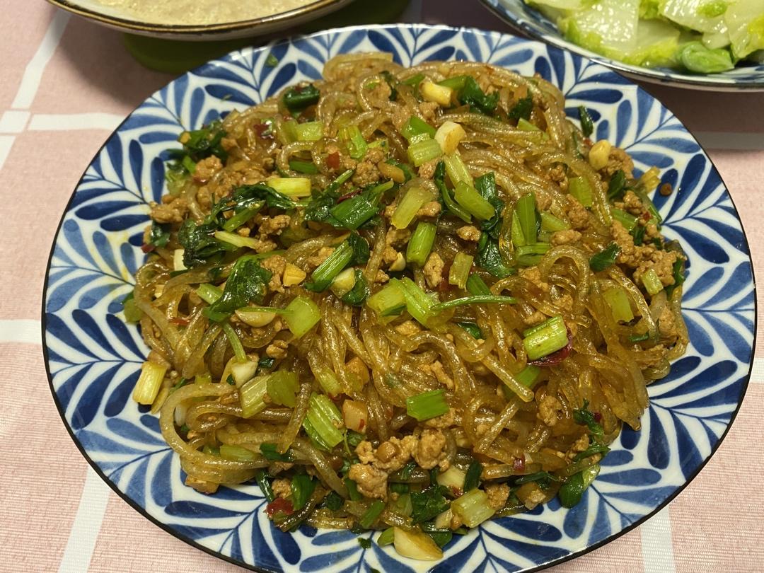 厨师长教你：“蚂蚁上树”的家常做法，非常详细的讲解