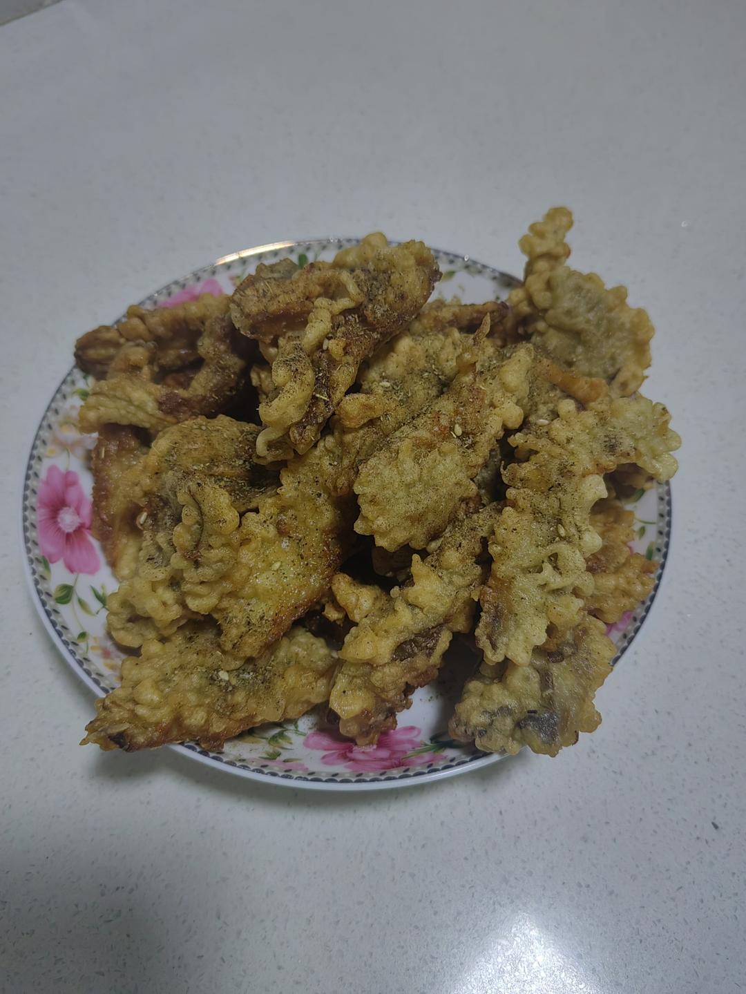 干炸蘑菇的做法，大人小孩都喜欢