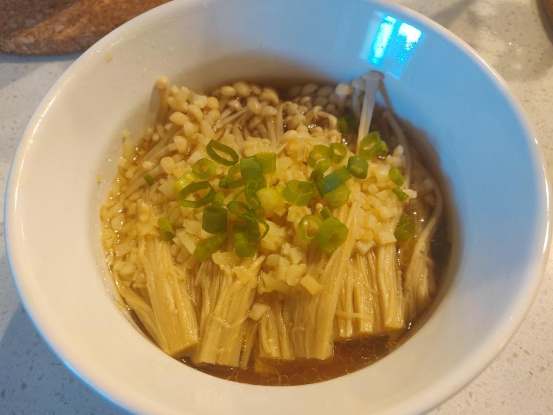 蒜蓉蒸金针菇