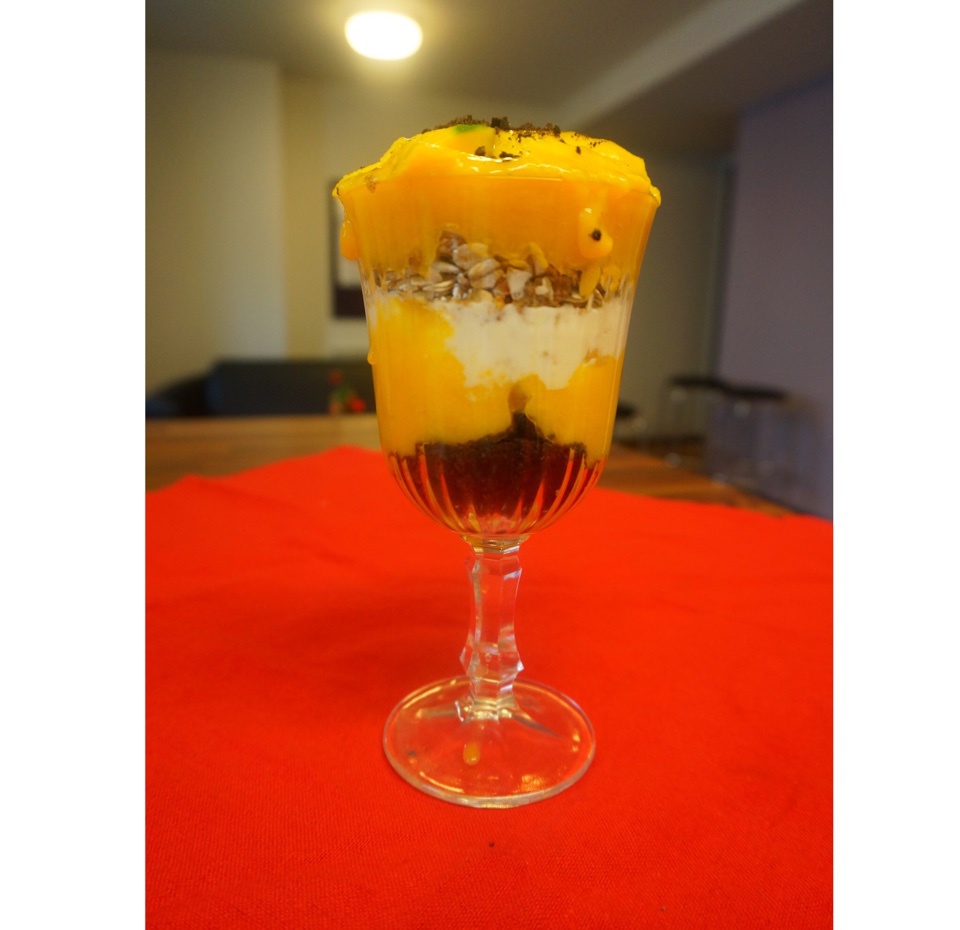 芒果酸奶杯