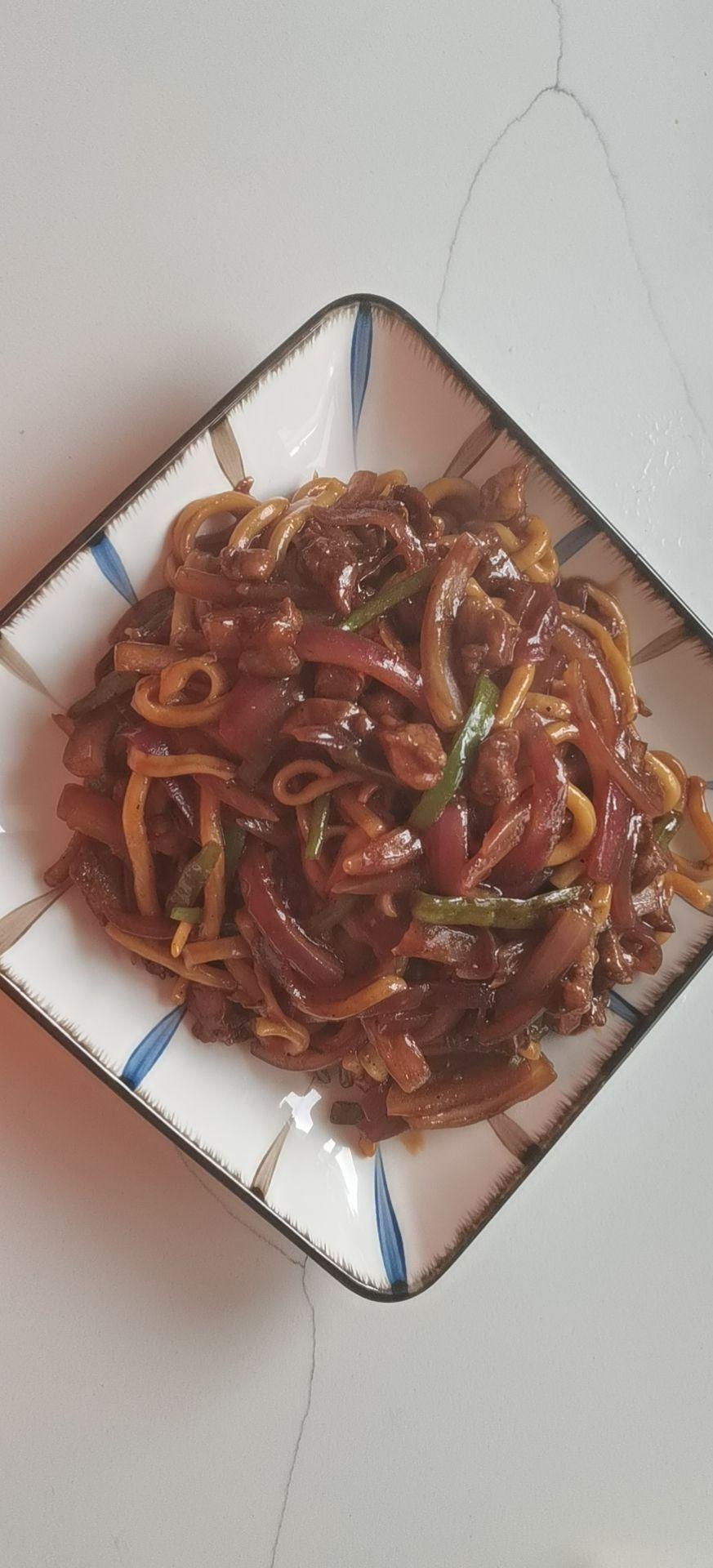 黑椒牛排乌冬面🥩吃一口就上瘾‼️好吃到飞起