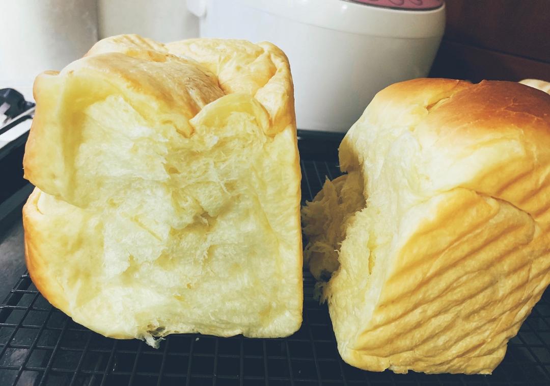 招牌【布里欧修皇冠吐司】