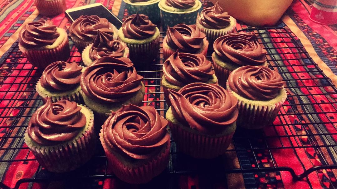 优雅烘焙第68集：情人节重磅武器---巧克力纸杯蛋糕