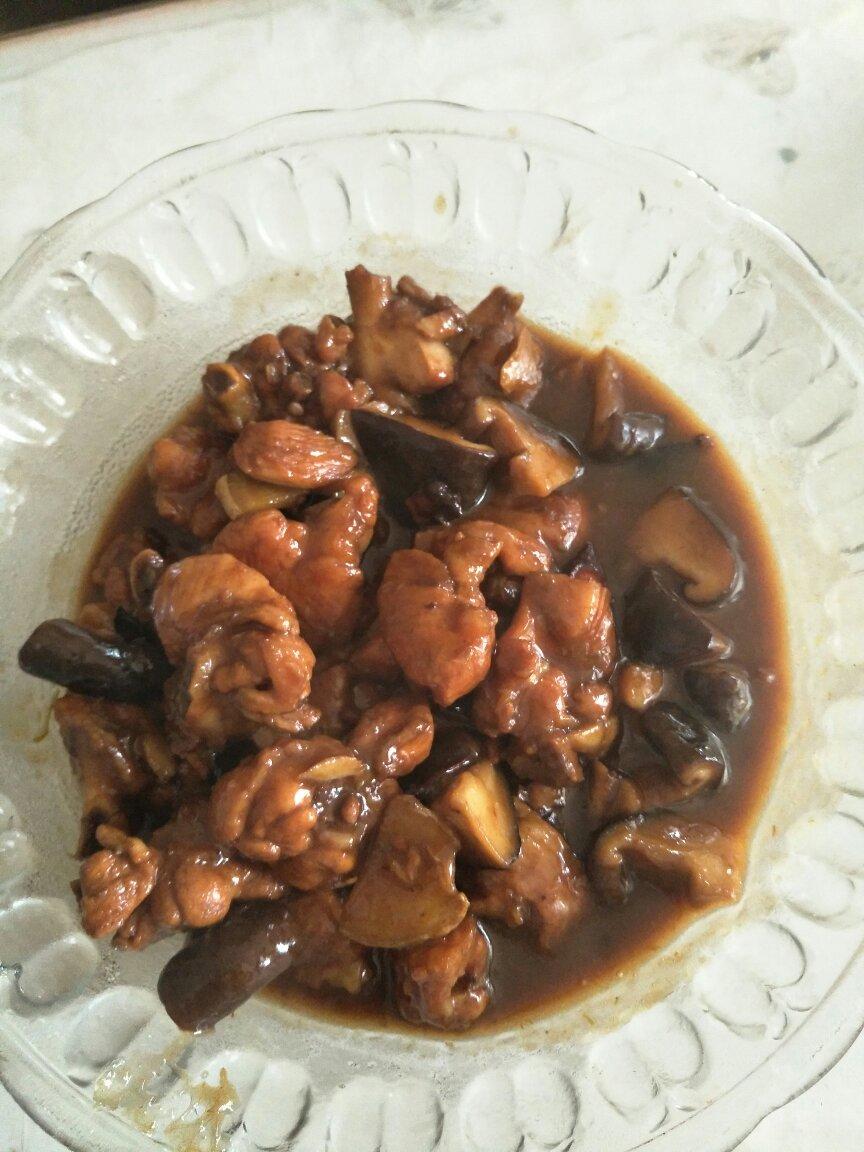 香菇炖鸡翅