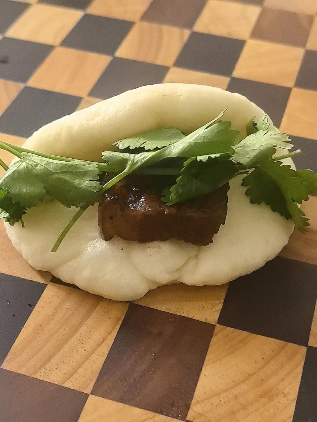 【台湾刈包】咦？长得像肉夹馍，口感似肉包子！