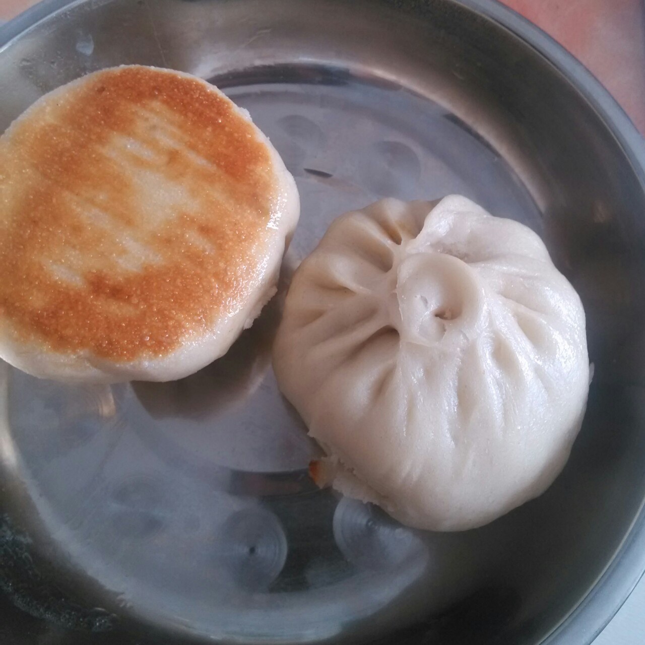 肉包子,杠杠的