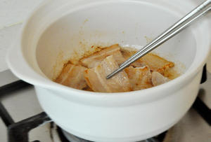泡菜锅/辣白菜锅的做法 步骤2