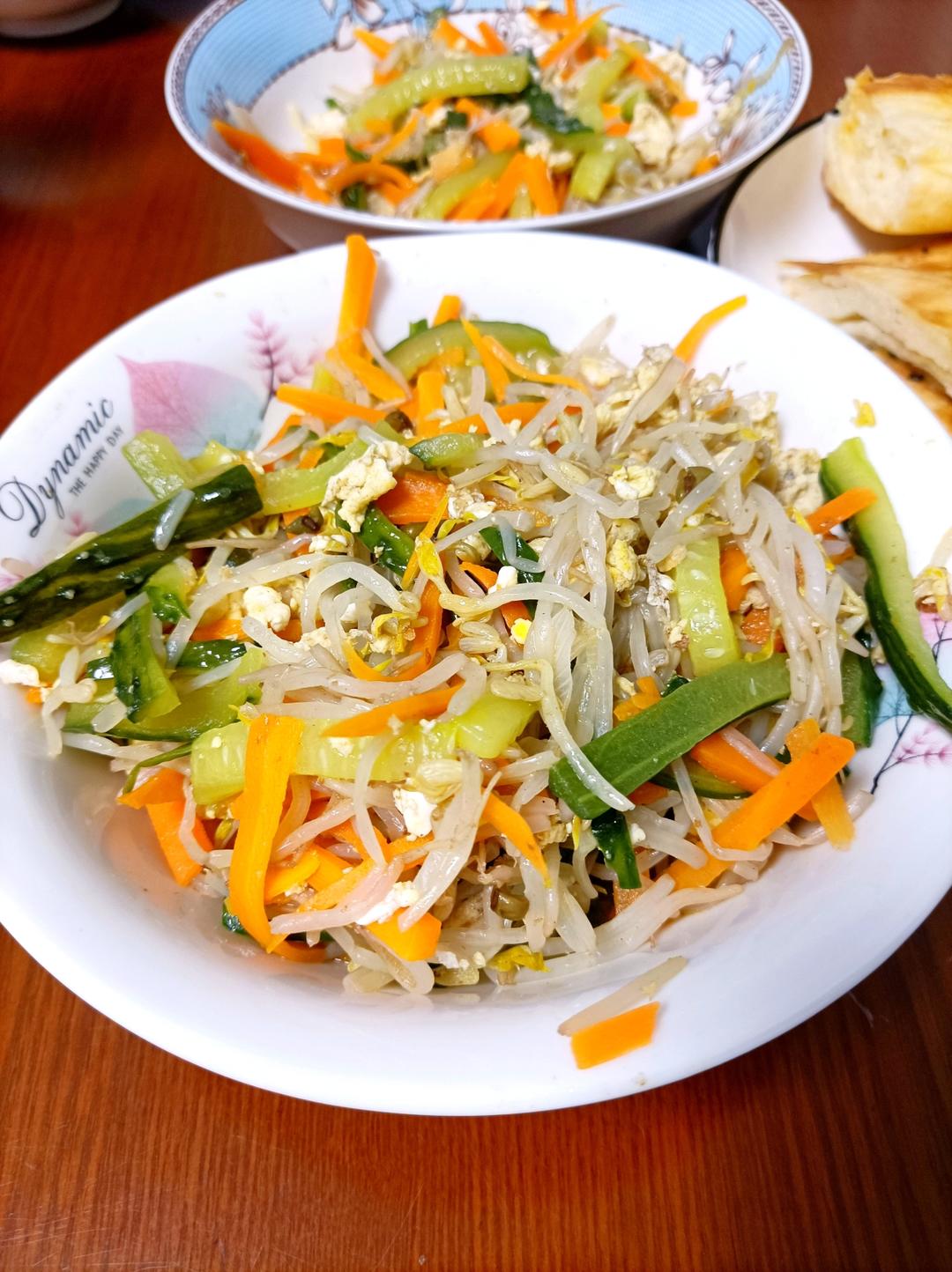 鲜香爽脆炒豆芽
