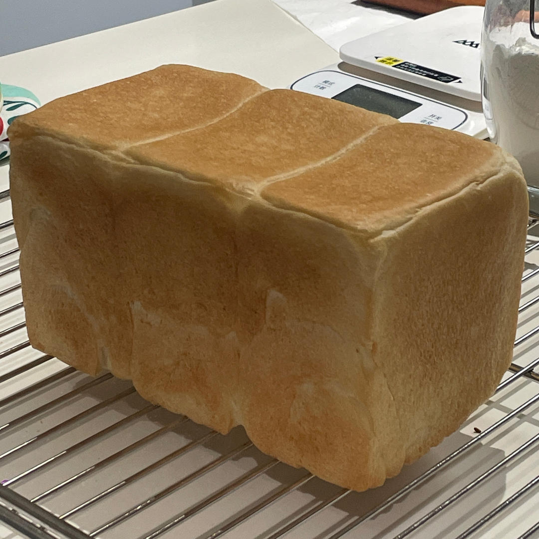早餐白吐司          （庞多米 Pain de mie）
