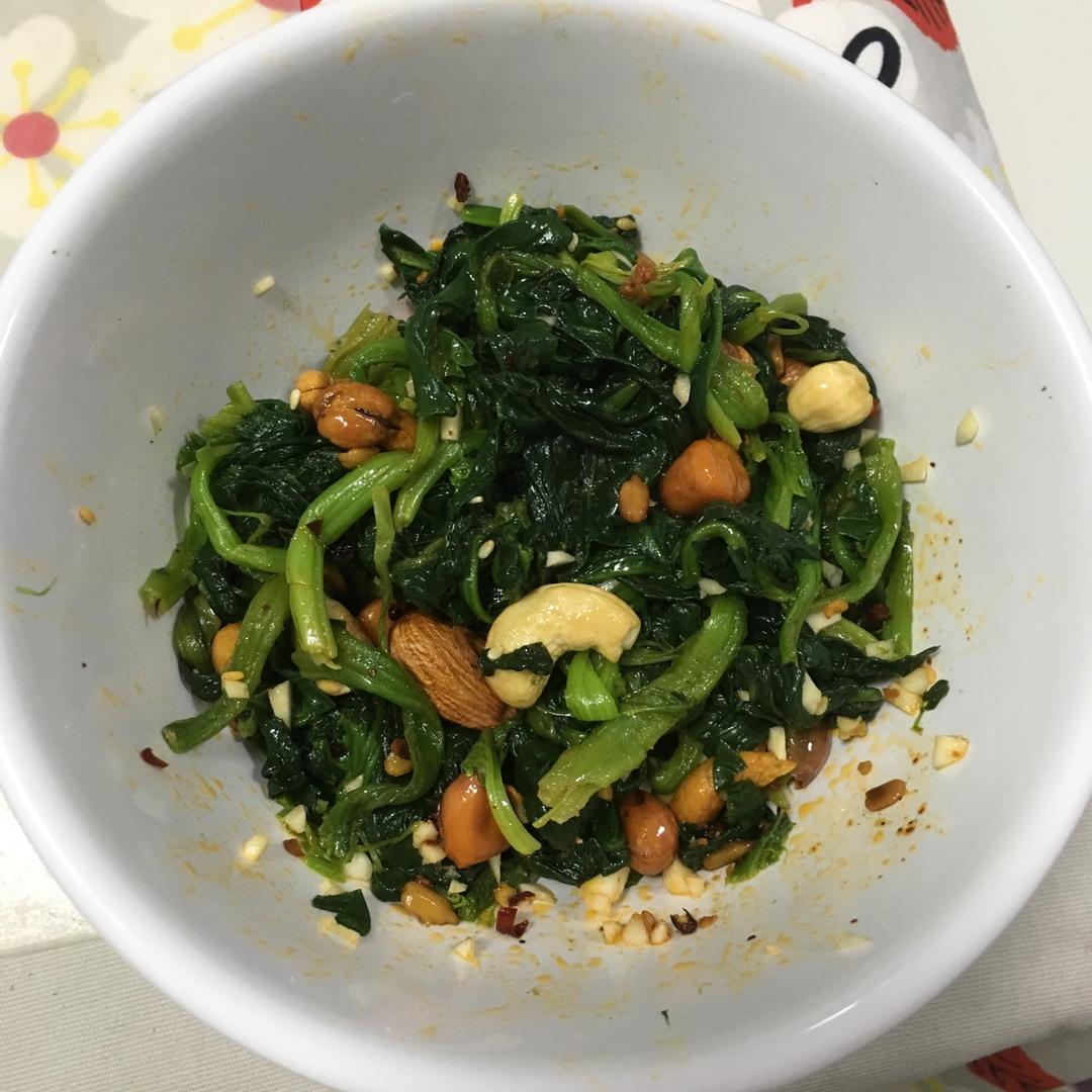 凉拌菠菜