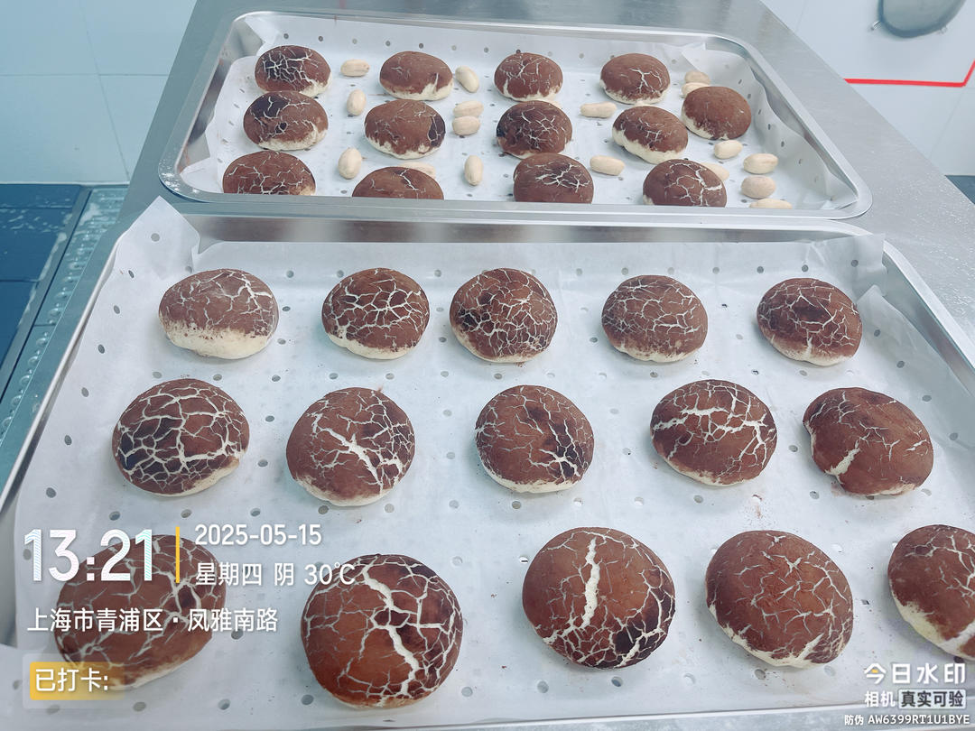 手把手教你做点心餐厅里的蘑菇包，原来家来做也不难