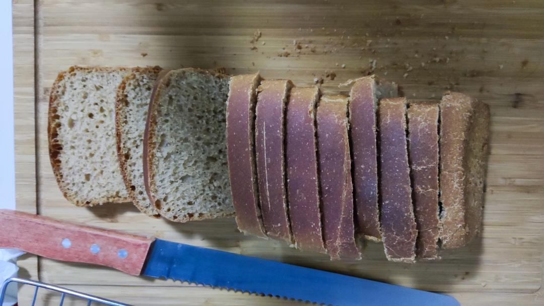 全麦吐司（50%全麦含量）低卡，低热量