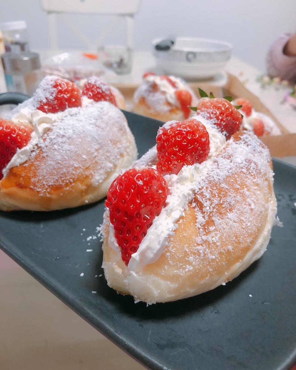 椰蓉奶油面包