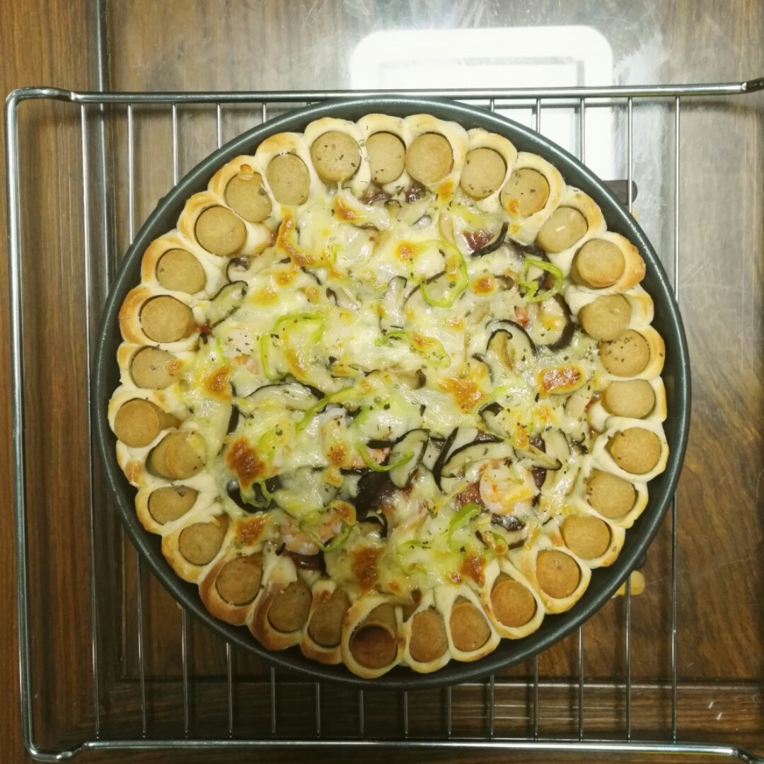 蘑菇火腿心花边比萨