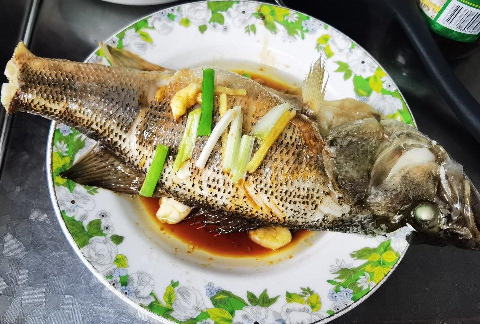 清蒸鲈鱼