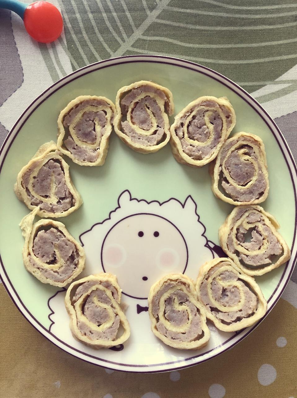 鸡蛋肉卷