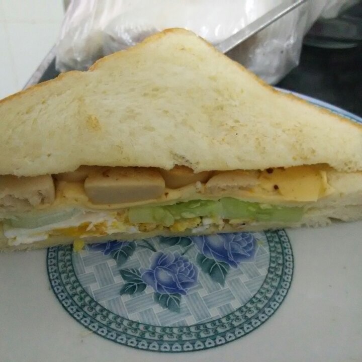 火腿芝士蛋三文治