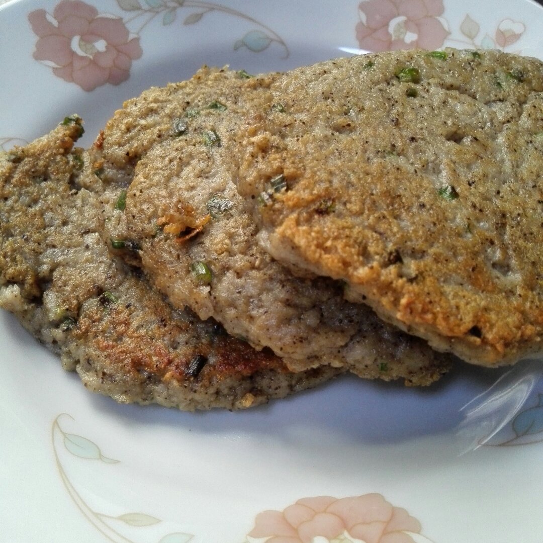 爱水果做的懒人快手餐鸡蛋藕饼