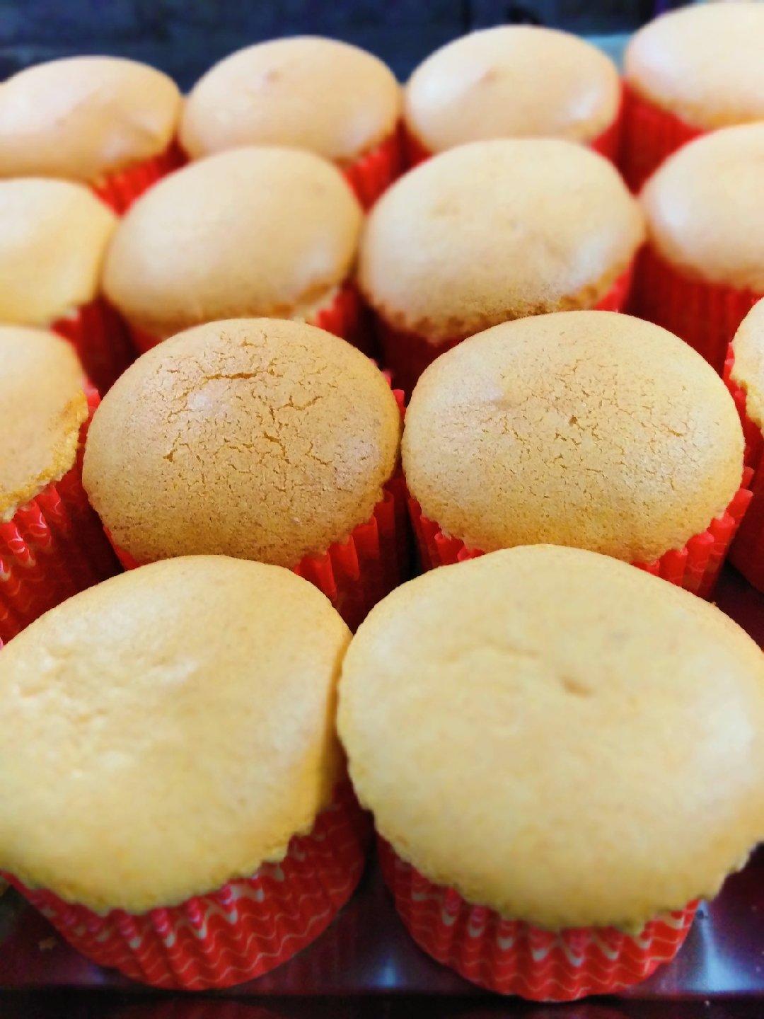 纸杯蛋糕 🧁酸奶小蛋糕   ——附视频