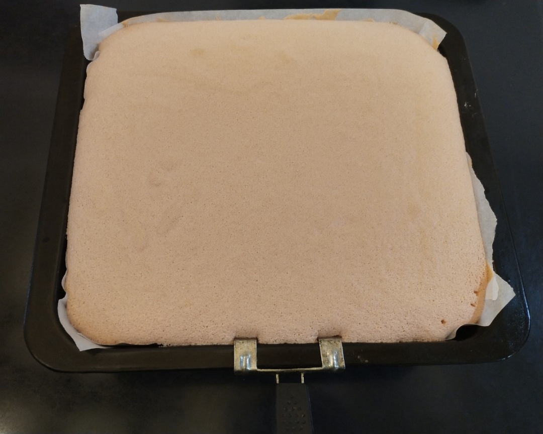 芒果慕斯蛋糕（8寸方形加高慕斯圈）的做法 步骤8