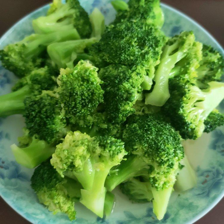 shnqcu2做的清炒西兰花