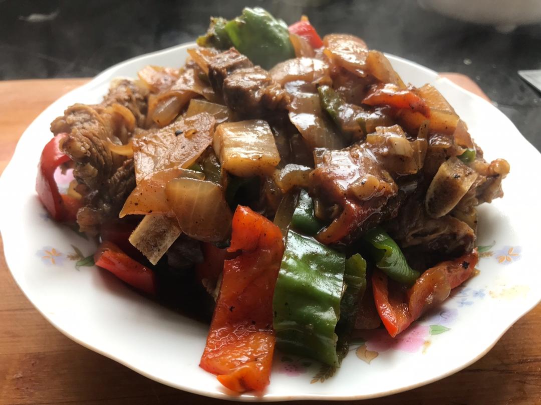 黑椒牛仔骨