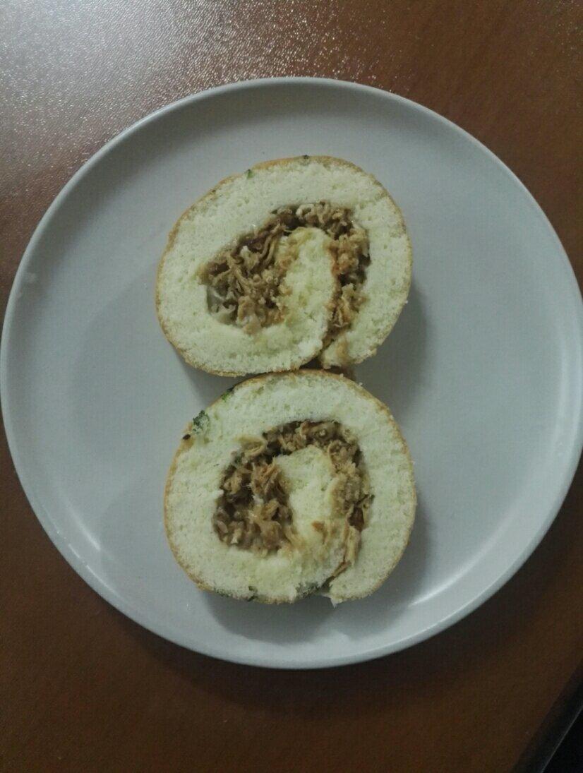 肉松戚风蛋糕卷