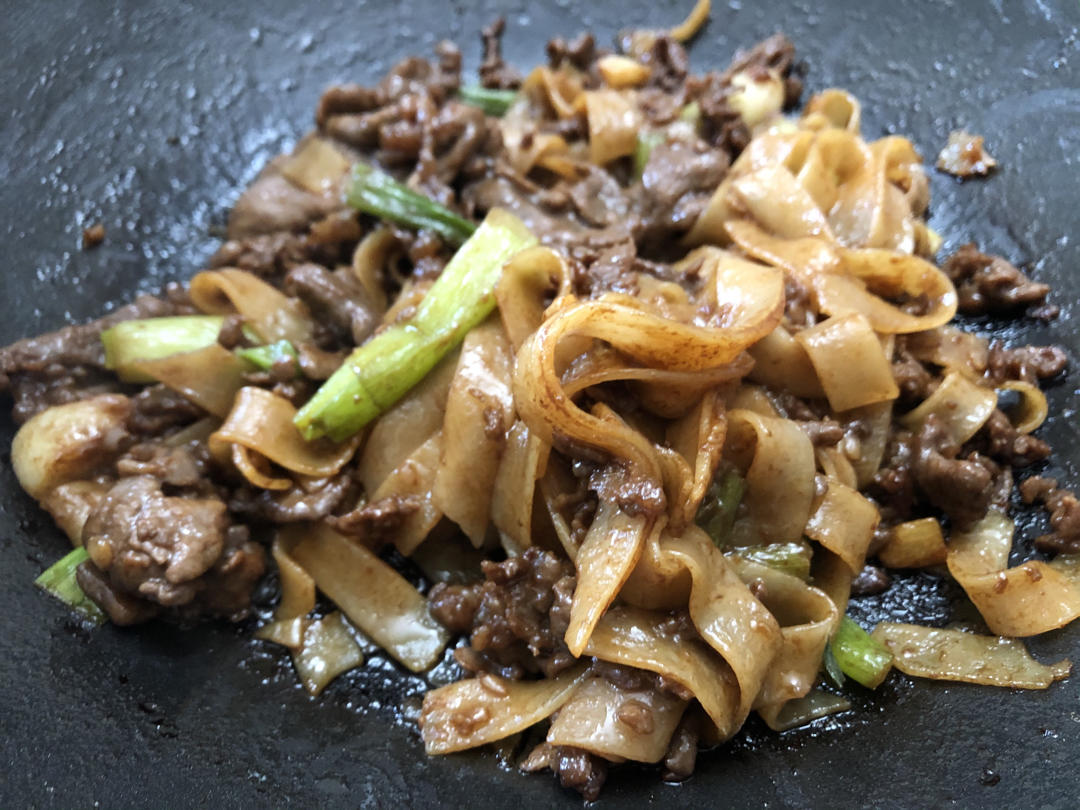 干炒牛河，不颠锅，不粘锅的小窍门