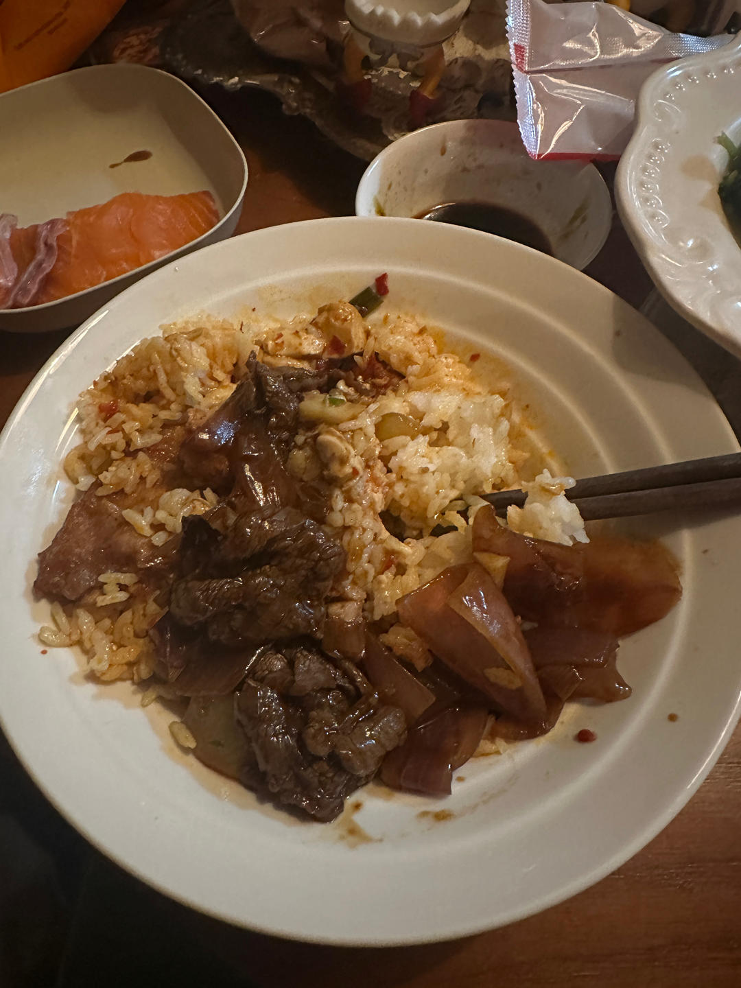 洋葱爆孜然牛肉