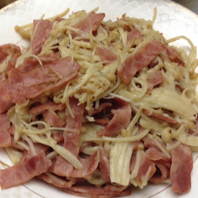 金针菇肥牛番茄锅