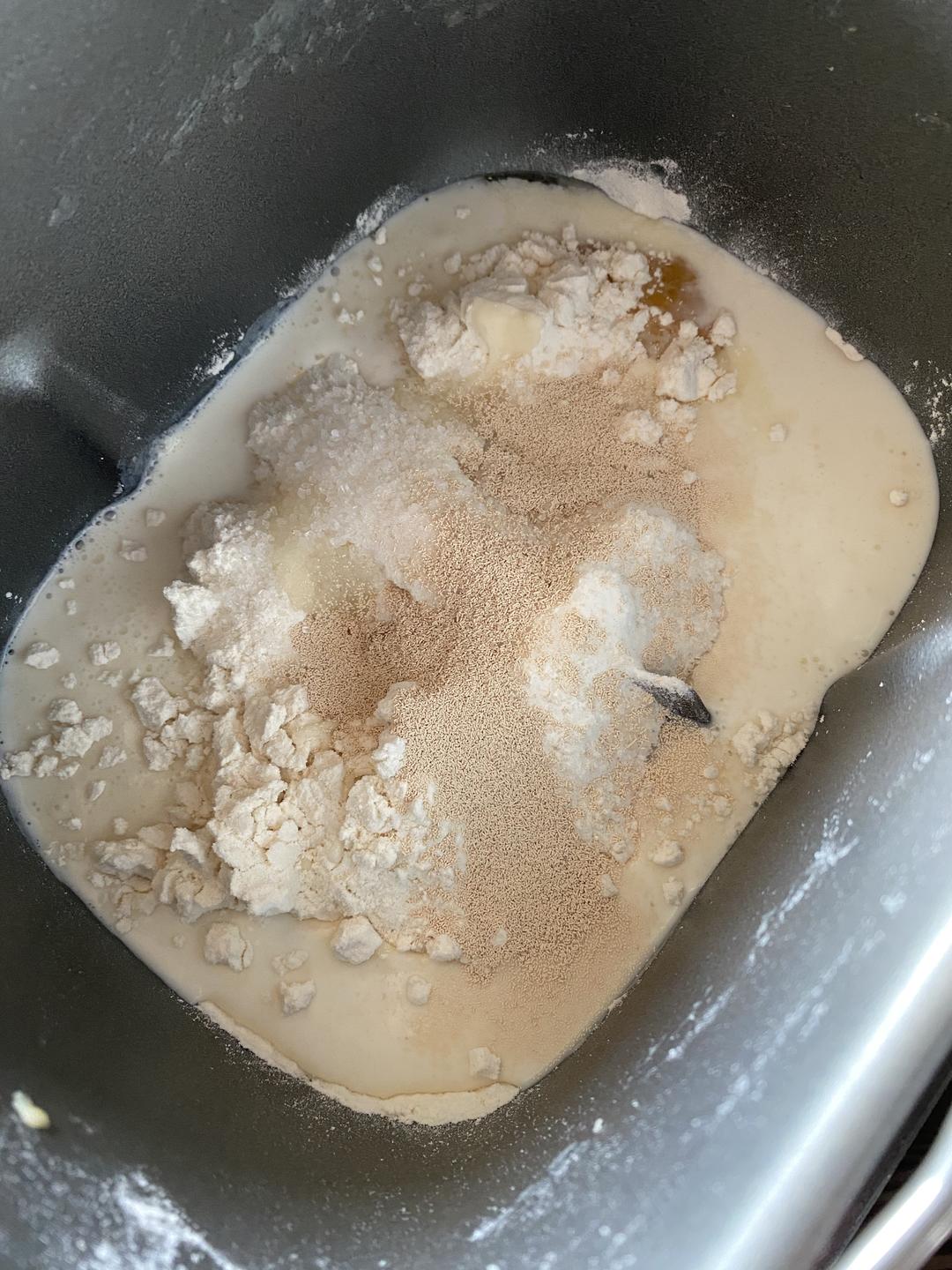 纯奶手撕吐司的做法 步骤1