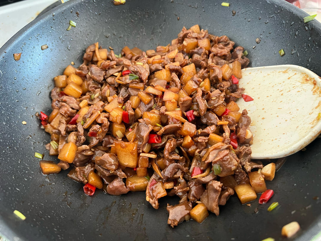 开胃的酸辣鸡胗（鸡杂）