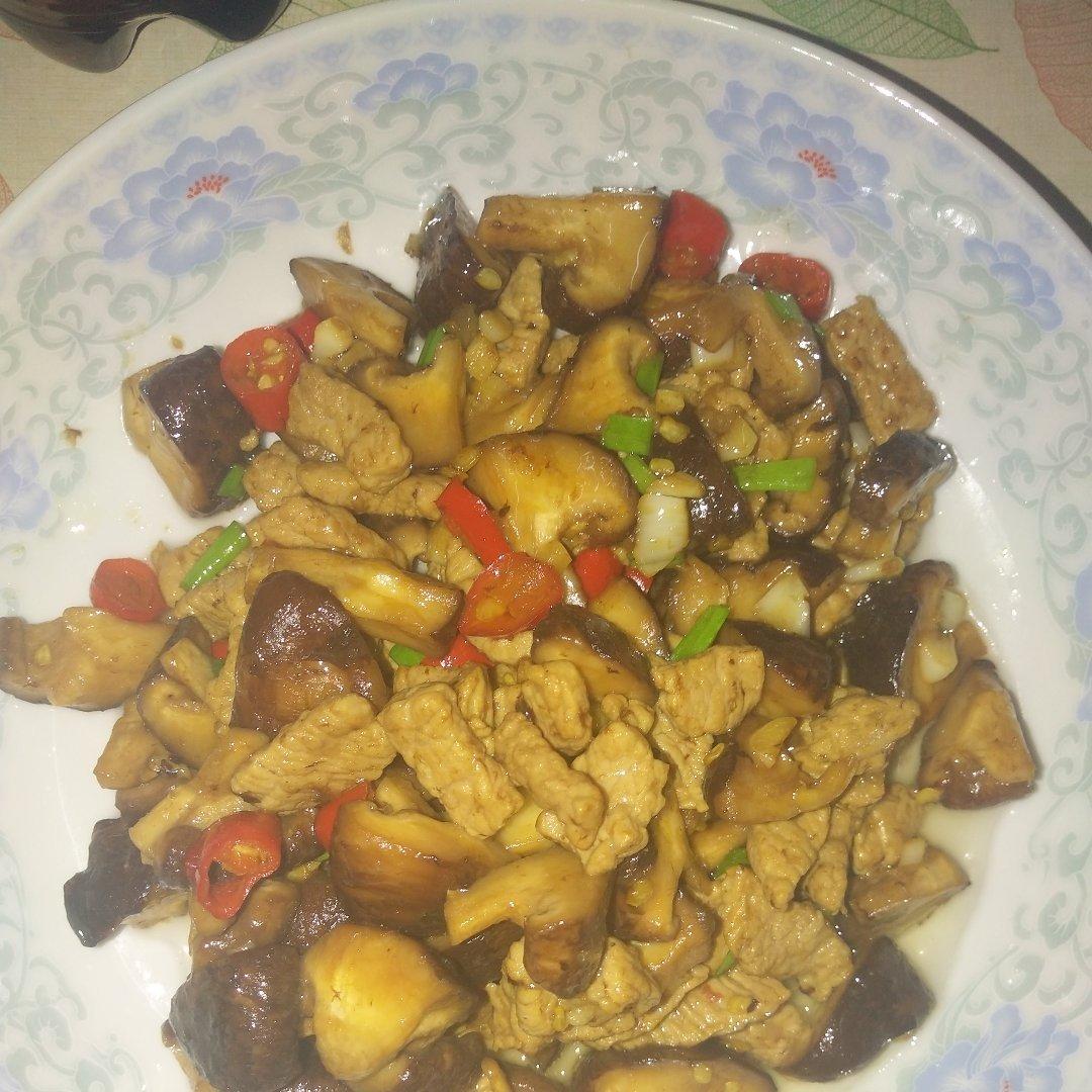 香菇炒肉