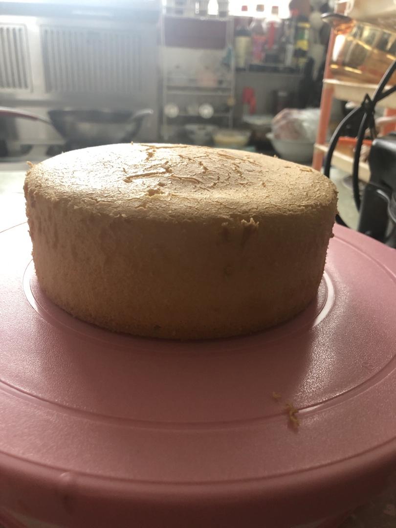 超简单完美戚风蛋糕（6寸2蛋）附打发、翻拌、脱模视频