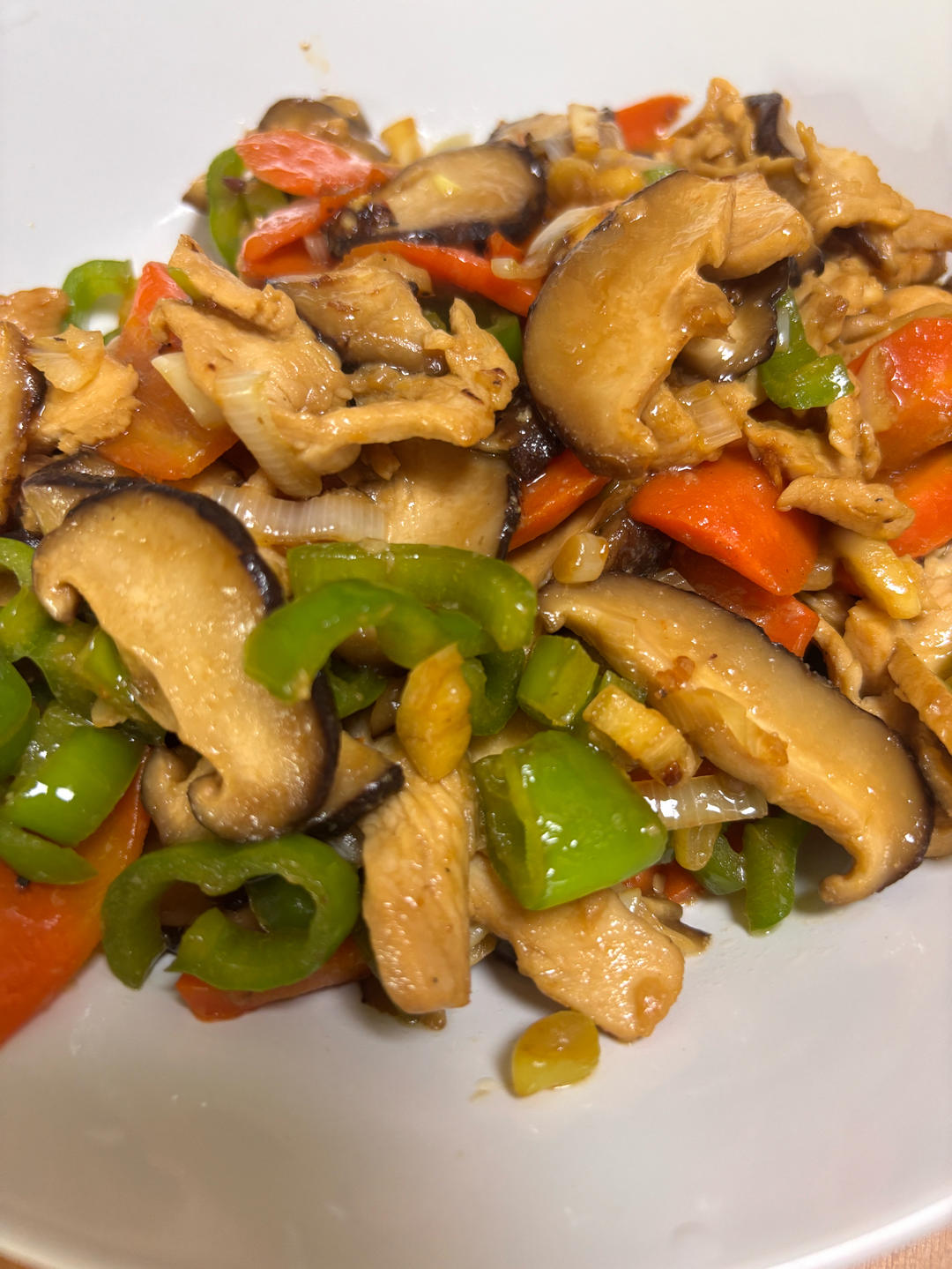 滑嫩鸡胸肉 香菇鸡片