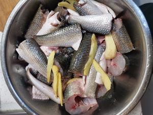 媲美罐头的豆豉鱼（多种鱼可做）的做法 步骤1