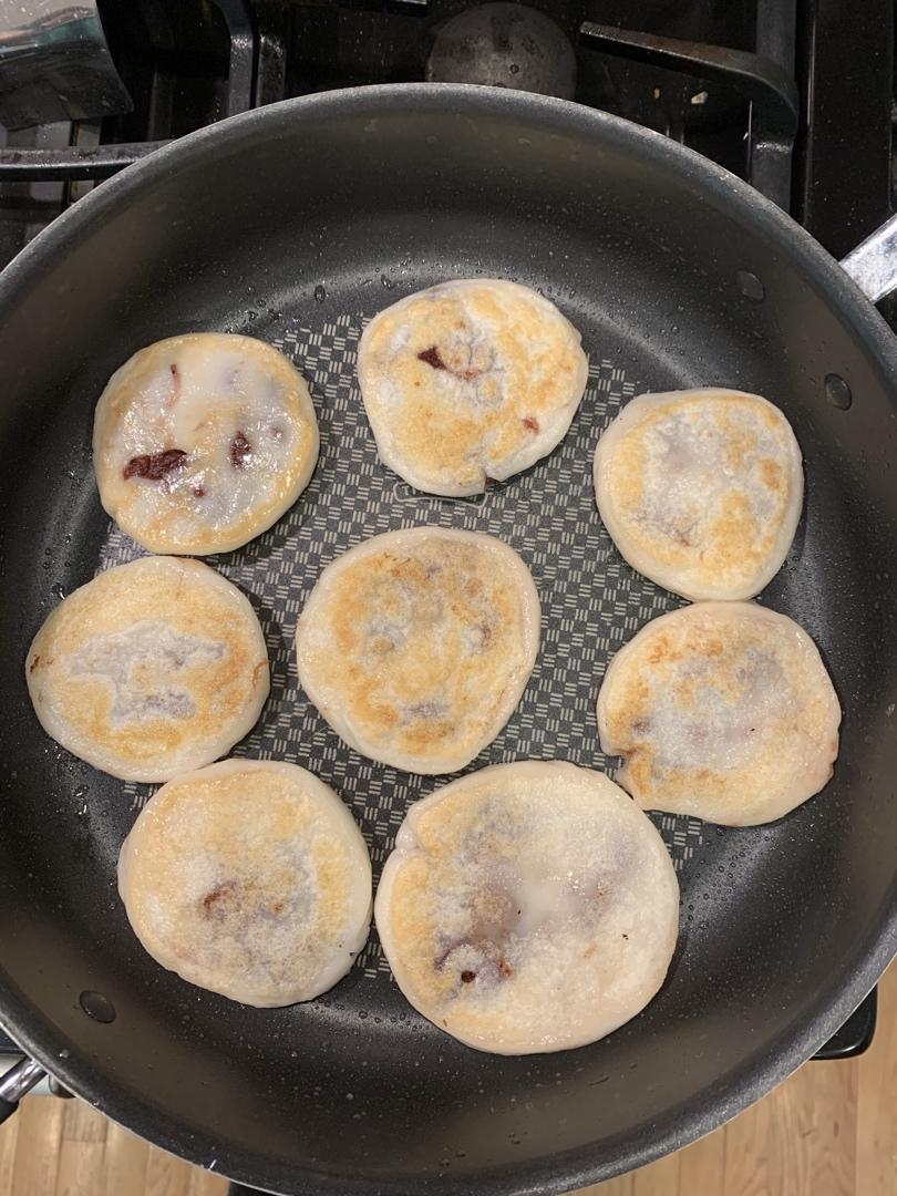 不加一滴油和糖！软糯香甜的红豆糯米饼～