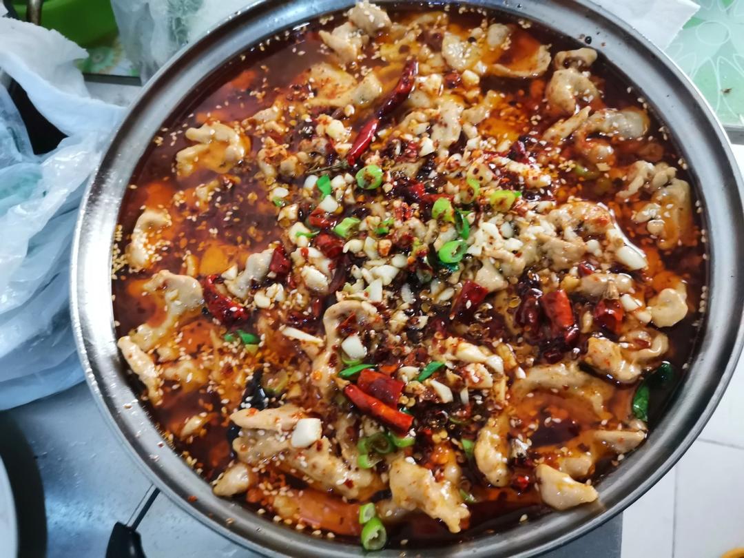 厨师长教你：“水煮肉片”的正宗做法，这味道真的很四川