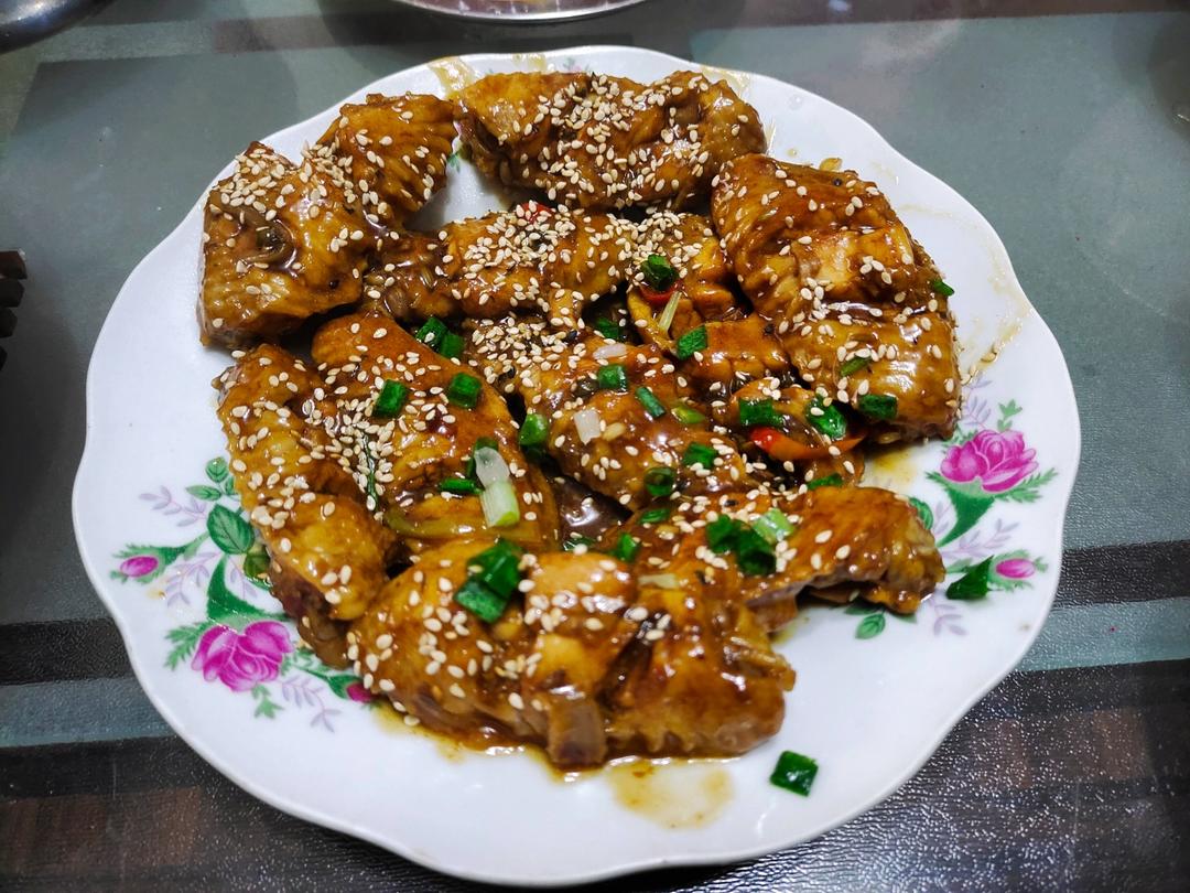 妈妈家的味道，吃了停不下来的红烧鸡翅