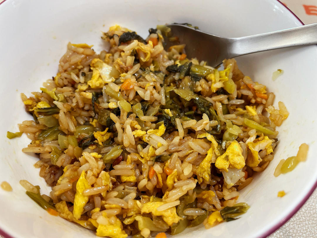 巨香的酸菜蛋炒饭