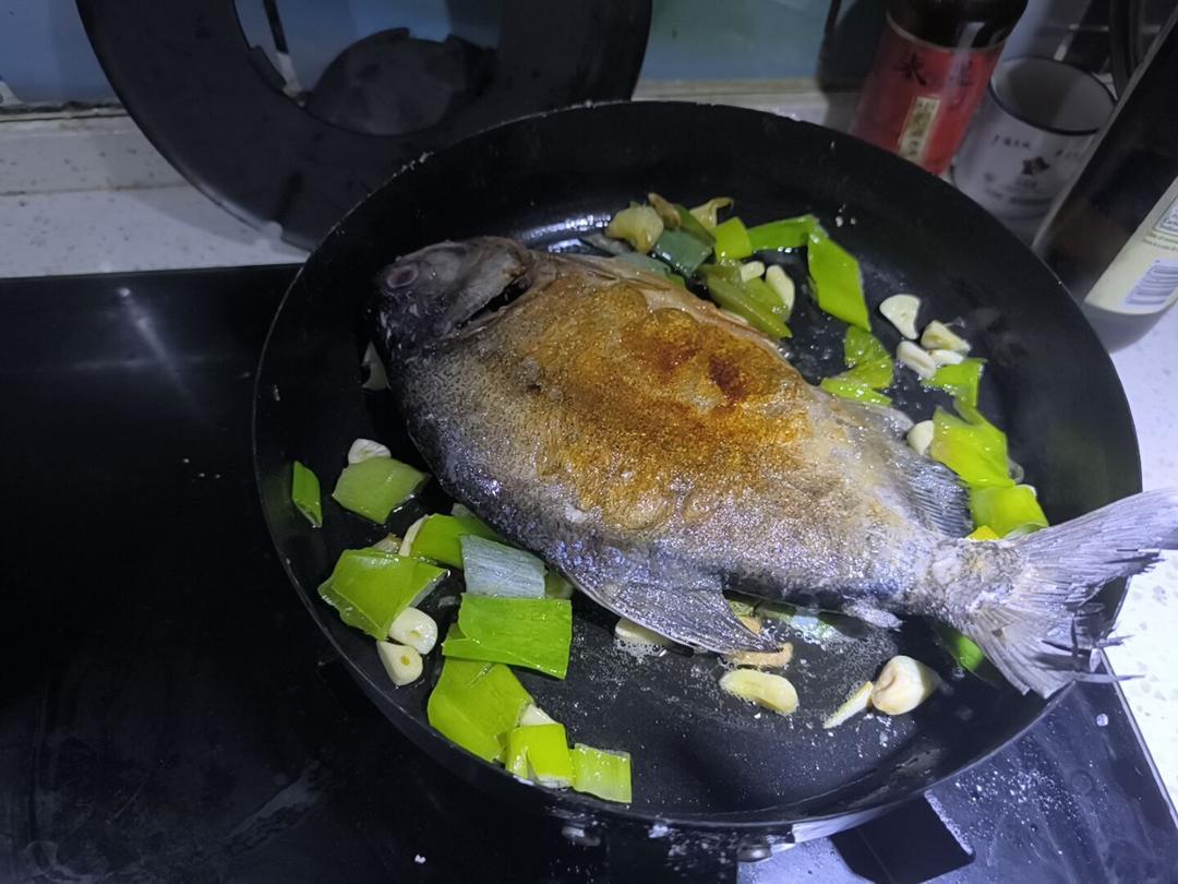 糖醋大黄鱼（任何鱼）-煎鱼不破皮秘诀