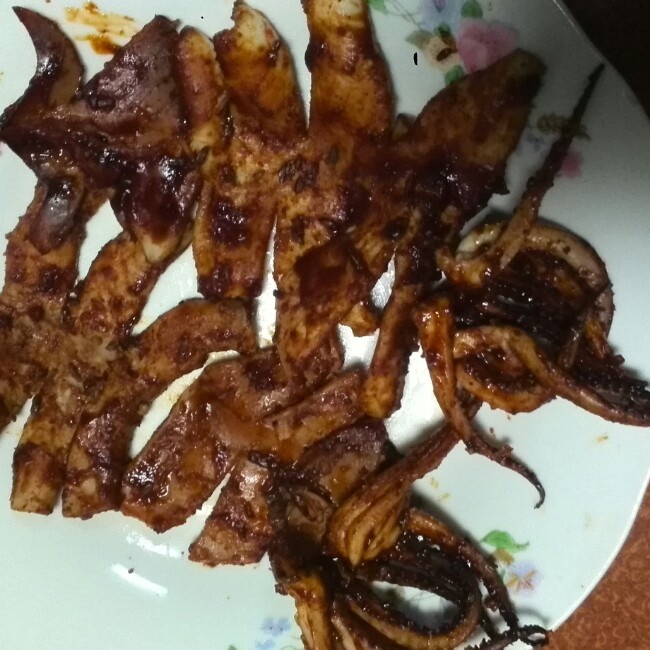 酱汁烤鱿鱼