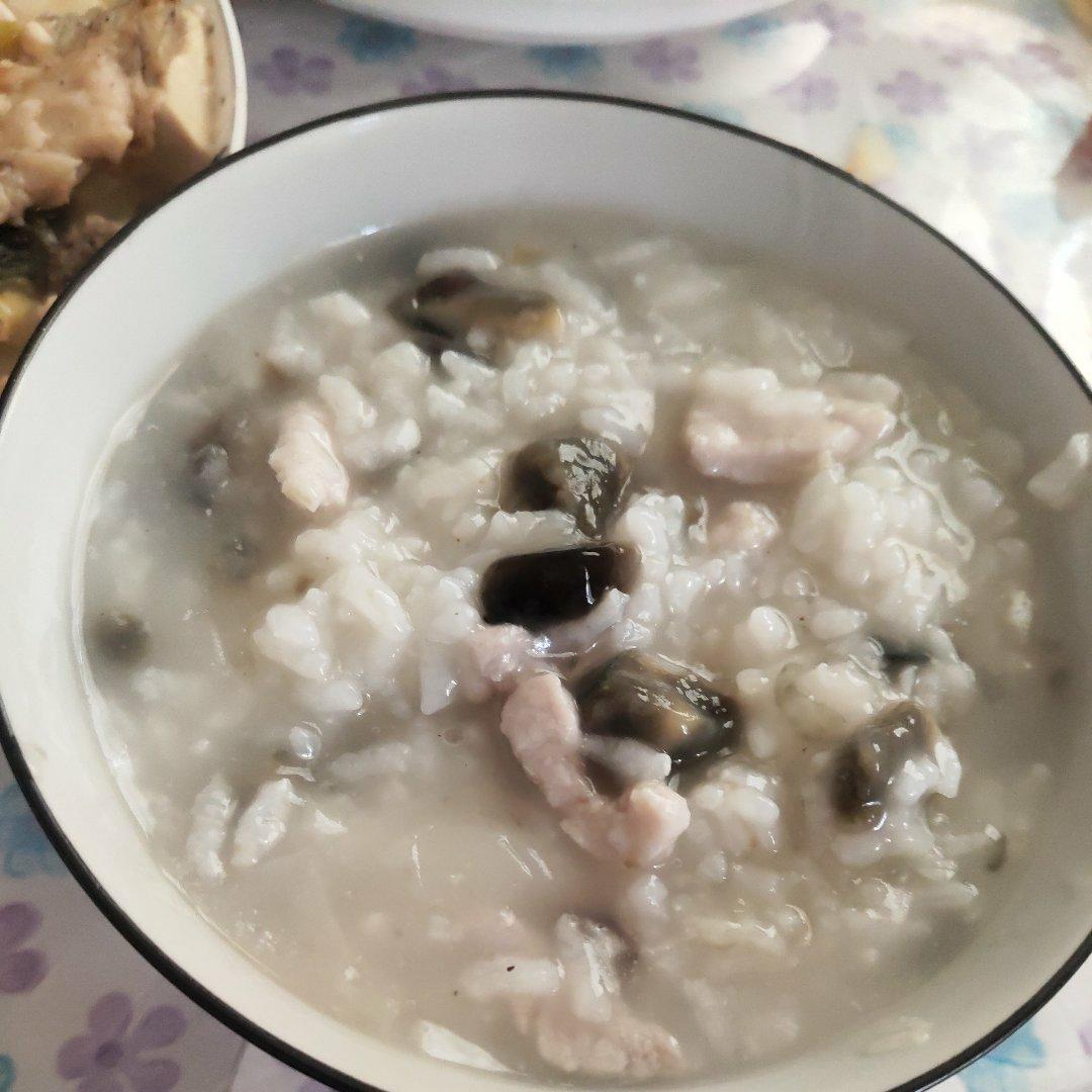 皮蛋瘦肉粥