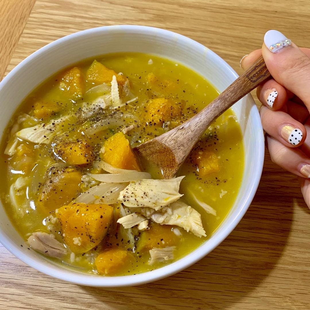 南瓜栗子鸡汤丨健康·三餐