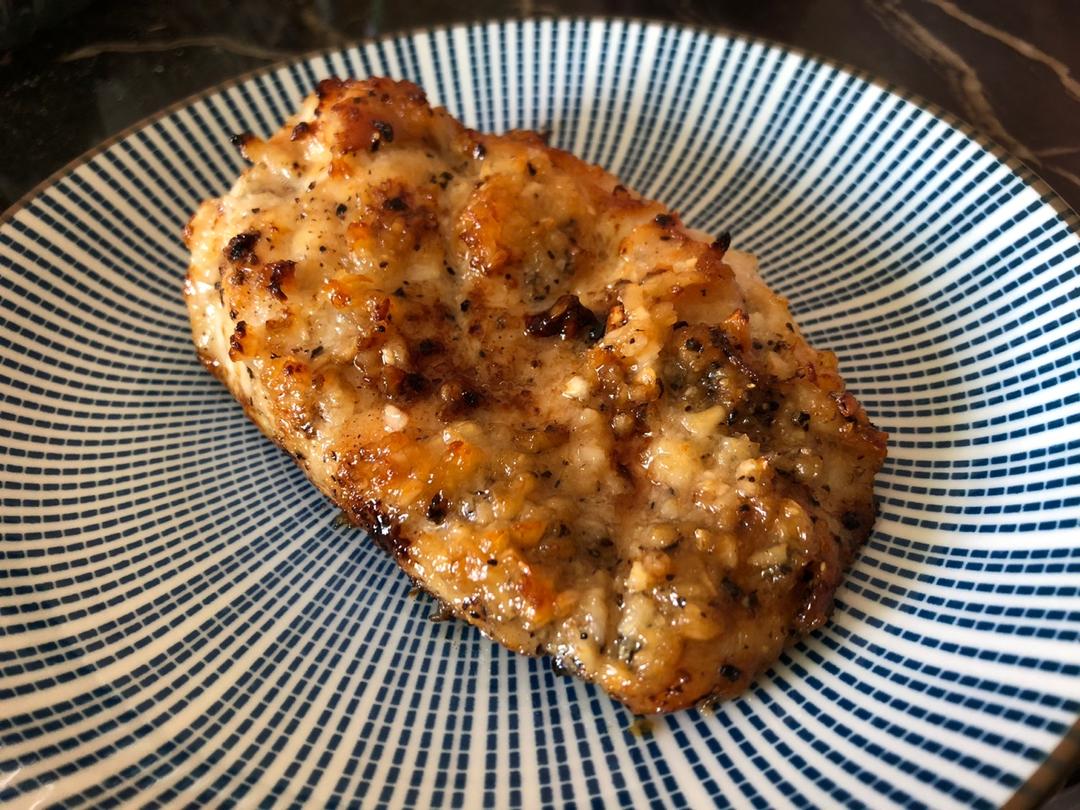 酷炫屌炸天好吃的煎鸡胸肉（香蒜蜂蜜煎鸡胸肉）