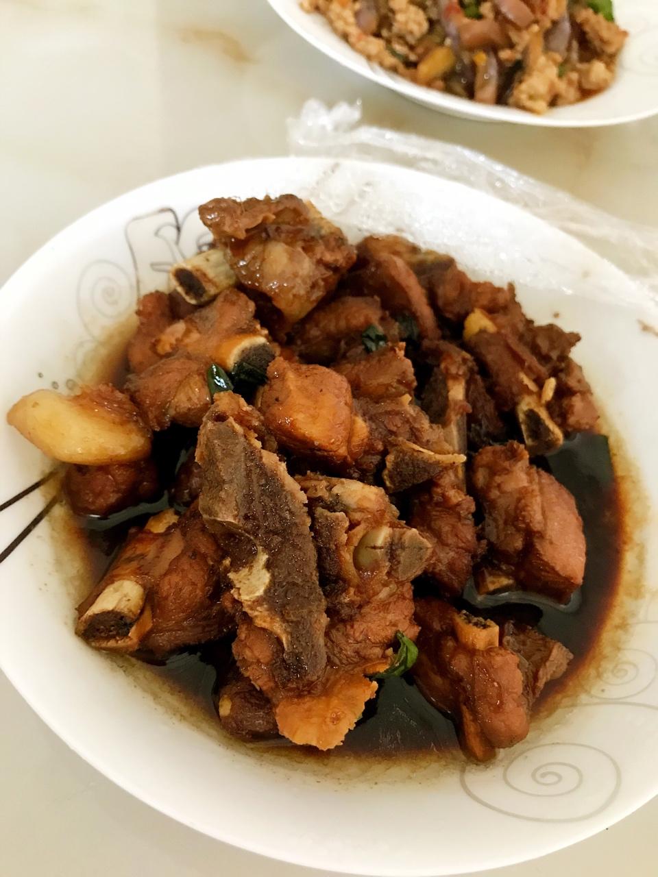 红烧排骨