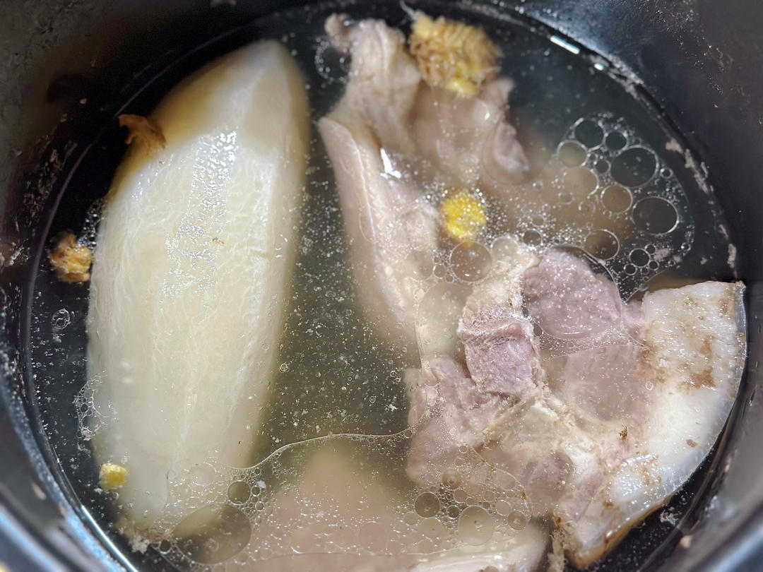 一锅出的白切肉